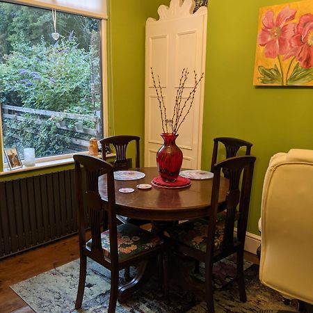 キングストン・アポン・ハル 6 Trinity Grove Ella Street Hu5 3Bb Bed & Breakfast エクステリア 写真